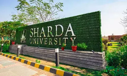 Greater Noida university को छात्र की आत्महत्या की सूचना देने में 90 मिनट की देरी पर आलोचना