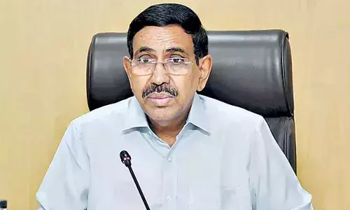 भूमि चकबंदी के दूसरे चरण पर कैबिनेट उपसमिति में चर्चा के बाद लिया जाएगा निर्णय: मंत्री नारायण भूमि चकबंदी के दूसरे चरण पर कैबिनेट उपसमिति में चर्चा के बाद लिया जाएगा निर्णय: मंत्री नारायण