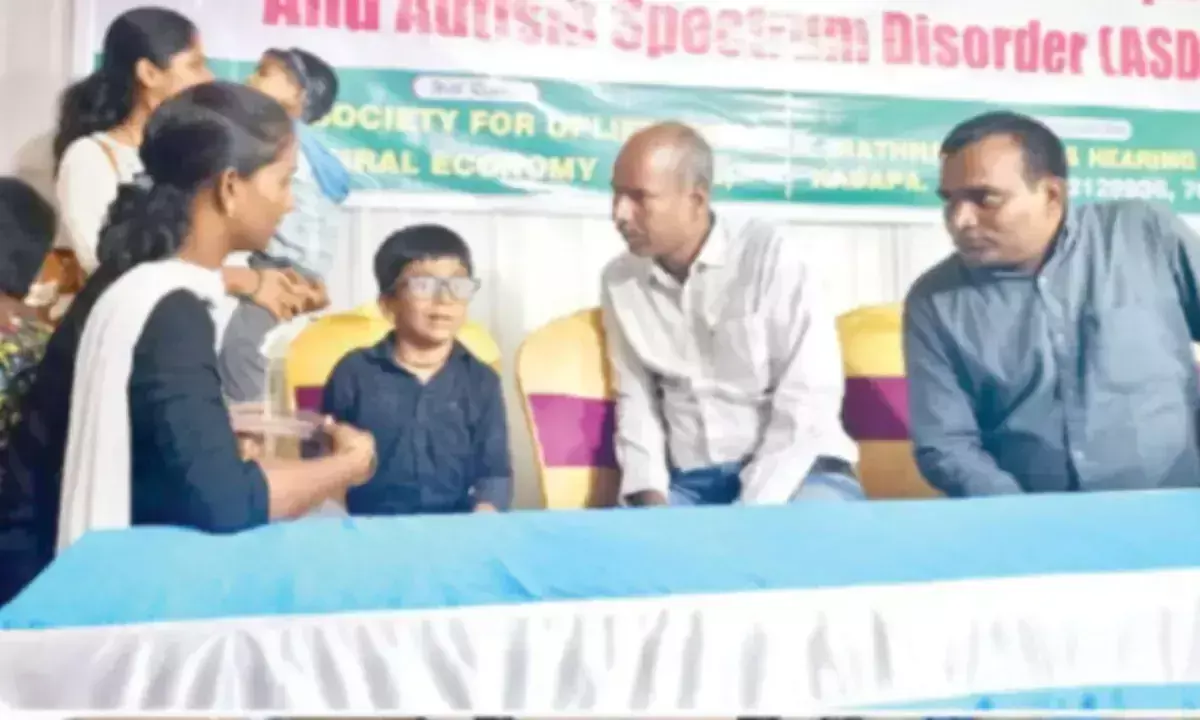 Andhra: इस अवसर पर निःशुल्क चिकित्सा शिविर का भी आयोजन किया गया Andhra: इस अवसर पर निःशुल्क चिकित्सा शिविर का भी आयोजन किया गया