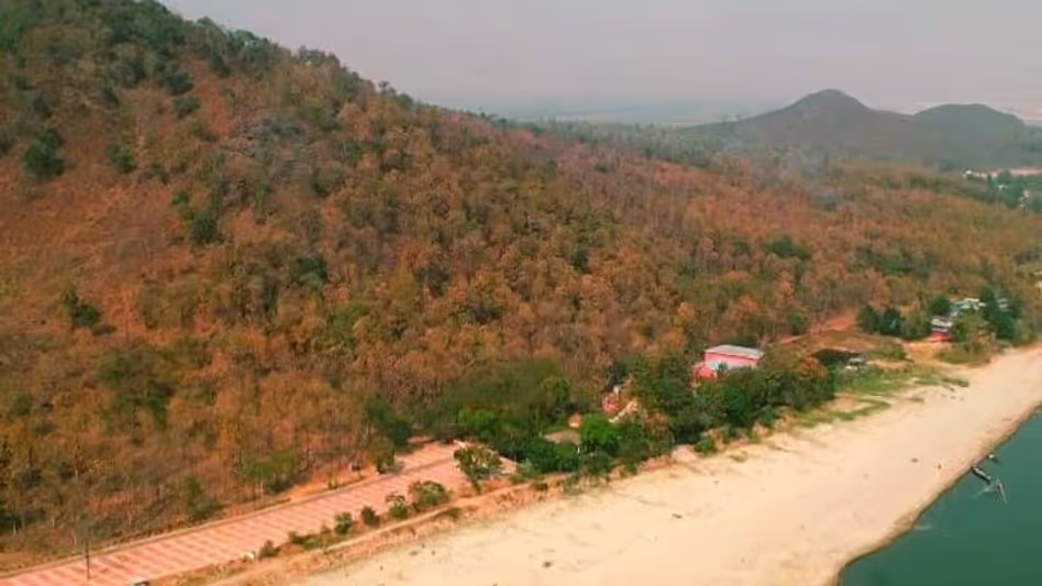 Assam  ने धुबरी में लौह अयस्क की पहली खोज के साथ इतिहास रचा, औद्योगिक संभावनाओं को खोला