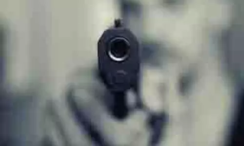 Patna में बाइक सवार हमलावरों ने व्यस्त सड़क पर व्यक्ति की गोली मारकर हत्या कर दी