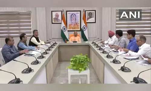 पूर्वी पाकिस्तान से विस्थापित परिवारों को भूमि का मालिकाना हक जल्द दिलाएं: सीएम योगी का निर्देश