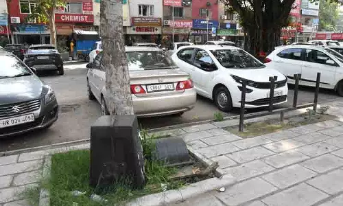 Chandigarh: 7 साल बाद भी, स्रोत पर अपशिष्ट पृथक्करण अभी भी एक दूर का सपना Chandigarh: 7 साल बाद भी, स्रोत पर अपशिष्ट पृथक्करण अभी भी एक दूर का सपना