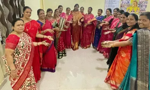 रामागुंडम लायंस क्लब में गोरिंटाकु उत्सव रामागुंडम लायंस क्लब में गोरिंटाकु उत्सव