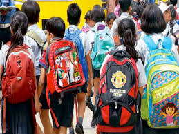 बच्चा होने का समय नहीं: स्कूली बच्चों के अतिभारित जीवन के अंदर