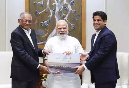 पीएम मोदी की प्रेरणा से कच्छ में मोटरसाइकिल रेसिंग ने पर्यटन को दी रफ्तार: टीवीएस मोटर कंपनी के एमडी सुदर्शन वेणु पीएम मोदी की प्रेरणा से कच्छ में मोटरसाइकिल रेसिंग ने पर्यटन को दी रफ्तार: टीवीएस मोटर कंपनी के एमडी सुदर्शन वेणु
