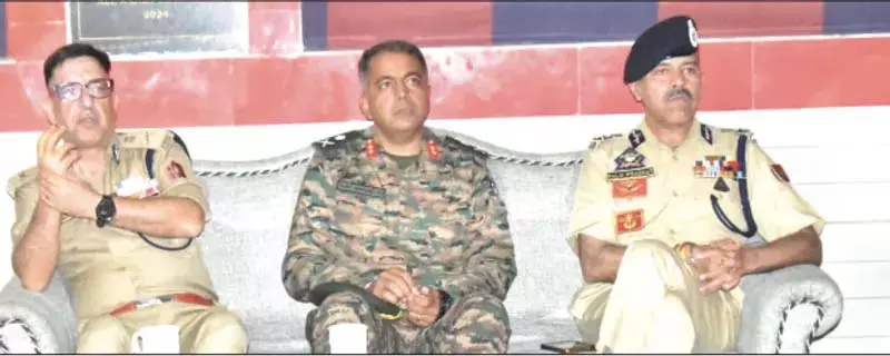 डीजीपी ने पुंछ का दौरा कर बूढ़ा अमरनाथ यात्रा की तैयारियों की समीक्षा की डीजीपी ने पुंछ का दौरा कर बूढ़ा अमरनाथ यात्रा की तैयारियों की समीक्षा की