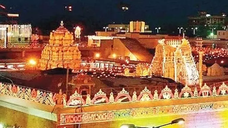 TTD संस्थानों में गैर-हिंदू कर्मचारियों का निलंबन गैरकानूनी: CPM TTD संस्थानों में गैर-हिंदू कर्मचारियों का निलंबन गैरकानूनी: CPM