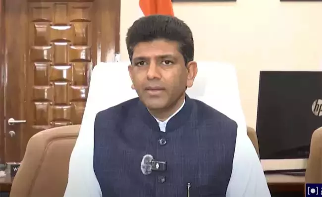 केंद्र सरकार ने तोतापुरी आम के किसानों को राहत देने का फैसला लिया : केंद्रीय मंत्री केंद्र सरकार ने तोतापुरी आम के किसानों को राहत देने का फैसला लिया : केंद्रीय मंत्री