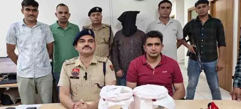 Chandigarh: 30 मामलों में वांछित अपराधी गिरफ्तार Chandigarh: 30 मामलों में वांछित अपराधी गिरफ्तार