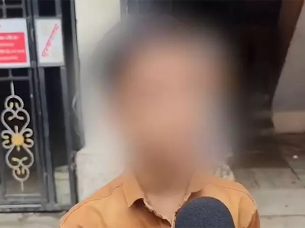 मुंबई में कुत्ते के काटने की घटना में पीड़ित नाबालिग बच्चे ने कहा, मैं बहुत डरा हुआ था... मुंबई में कुत्ते के काटने की घटना में पीड़ित नाबालिग बच्चे ने कहा, मैं बहुत डरा हुआ था...
