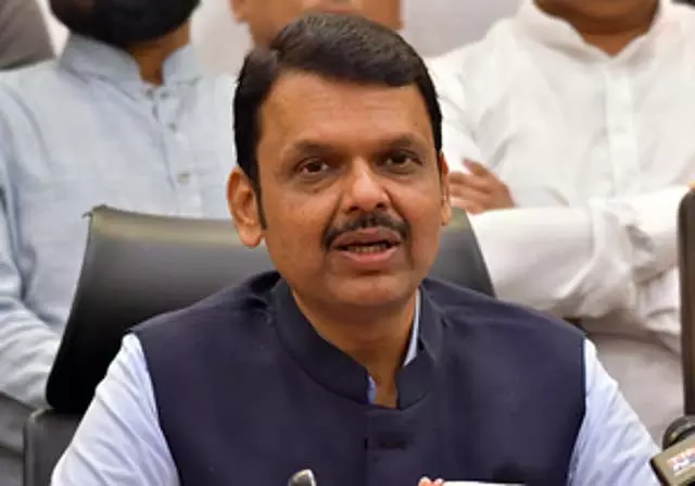 गढ़चिरौली के विकास को रोकने के लिए शहरी नक्सली विदेशी धन का इस्तेमाल कर रहे हैं: Fadnavis गढ़चिरौली के विकास को रोकने के लिए शहरी नक्सली विदेशी धन का इस्तेमाल कर रहे हैं: Fadnavis