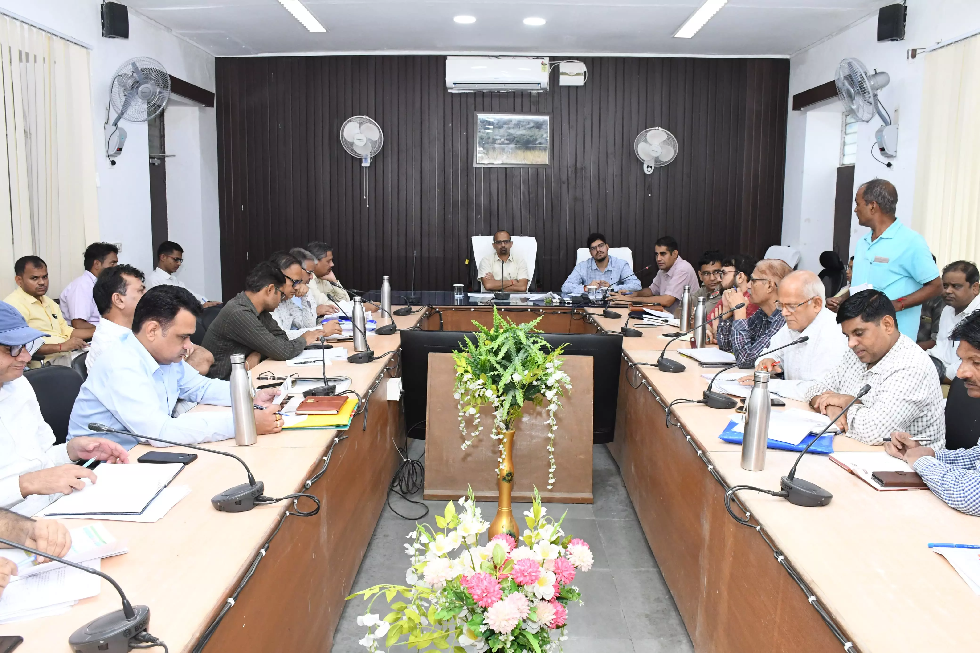 Madhopur: हरियाली तीज पर 27 जुलाई को होगा सघन पौधारोपण Madhopur: हरियाली तीज पर 27 जुलाई को होगा सघन पौधारोपण