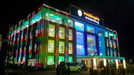 RMC सड़क चौड़ीकरण: रेलवे नगर निगम को ज़मीन नहीं दे रहा RMC सड़क चौड़ीकरण: रेलवे नगर निगम को ज़मीन नहीं दे रहा