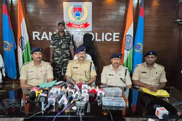 Ranchi में बदले की वारदात: युवक ने गोली मारकर की हत्या, गिरफ्तार Ranchi में बदले की वारदात: युवक ने गोली मारकर की हत्या, गिरफ्तार