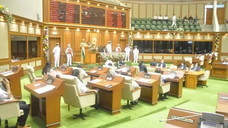 महादेई जल मोड़ पर Goa विधानसभा में हंगामा, विपक्ष ने सरकार की निष्क्रियता की आलोचना की महादेई जल मोड़ पर Goa विधानसभा में हंगामा, विपक्ष ने सरकार की निष्क्रियता की आलोचना की