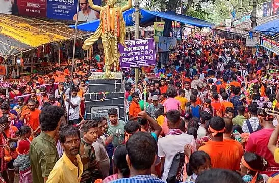 श्रावणी मेले में पूरी रात पुलिस तैनात श्रावणी मेले में पूरी रात पुलिस तैनात