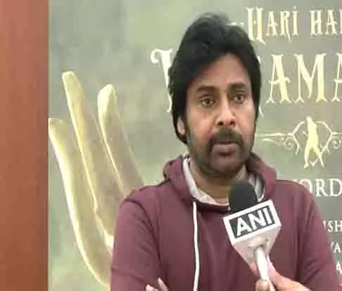 पवन कल्याण ने धनखड़ के इस्तीफे पर सरकार की आलोचना करने के लिए Congress की आलोचना की पवन कल्याण ने धनखड़ के इस्तीफे पर सरकार की आलोचना करने के लिए Congress की आलोचना की
