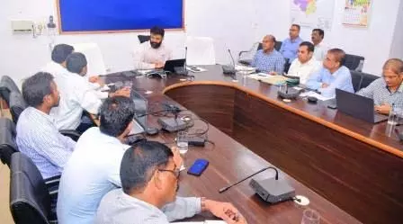राजस्व न्यायालयों में लंबित मामलों का करें त्वरित निराकरण: कलेक्टर राजस्व न्यायालयों में लंबित मामलों का करें त्वरित निराकरण: कलेक्टर