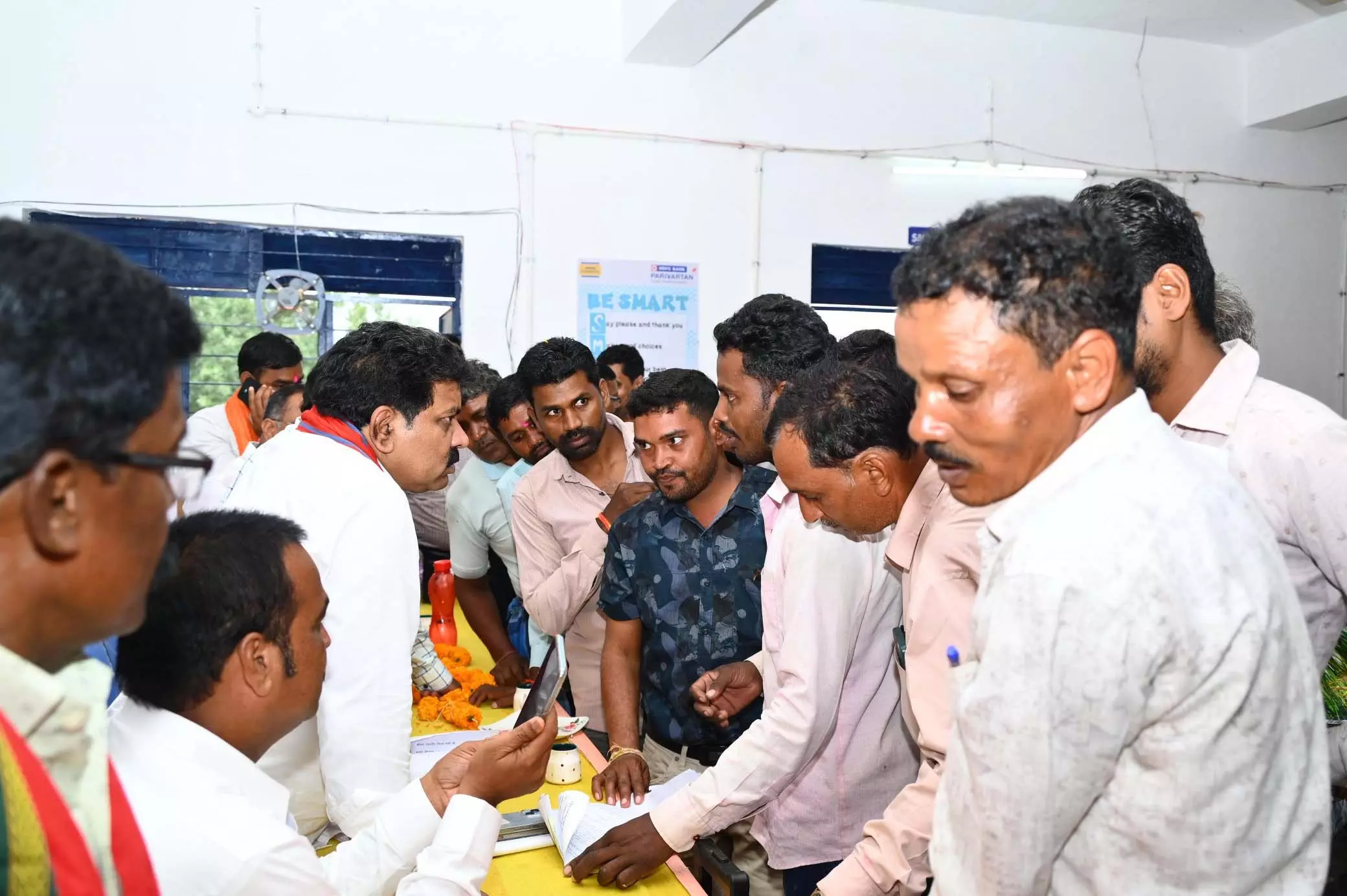उपमुख्यमंत्री विजय शर्मा ने कबीरधाम के ग्रामीण क्षेत्रों में लगाई चौपाल, सुनीं जनसमस्याएं उपमुख्यमंत्री विजय शर्मा ने कबीरधाम के ग्रामीण क्षेत्रों में लगाई चौपाल, सुनीं जनसमस्याएं