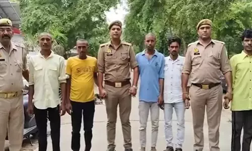 कावड़ियों का सामान चोरी, 5 लड़के गिरफ्तार कावड़ियों का सामान चोरी, 5 लड़के गिरफ्तार