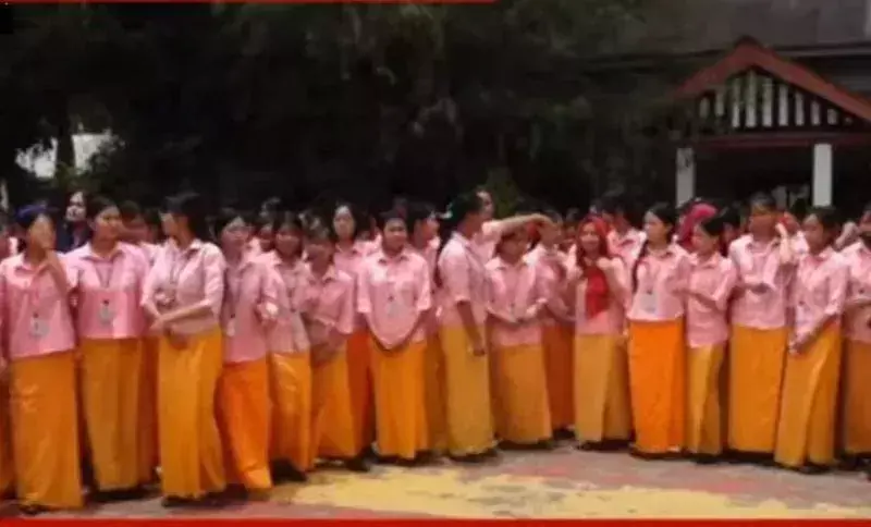 Manipur : नियमितीकरण में देरी पर व्याख्याताओं का विरोध, कामकाज ठप Manipur : नियमितीकरण में देरी पर व्याख्याताओं का विरोध, कामकाज ठप