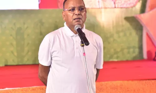 भूपेश बघेल का बेटे चैतन्य पर सौभाग्य की बात करना आश्चर्य जनक, बीजेपी विधायक का बयान भूपेश बघेल का बेटे चैतन्य पर सौभाग्य की बात करना आश्चर्य जनक, बीजेपी विधायक का बयान