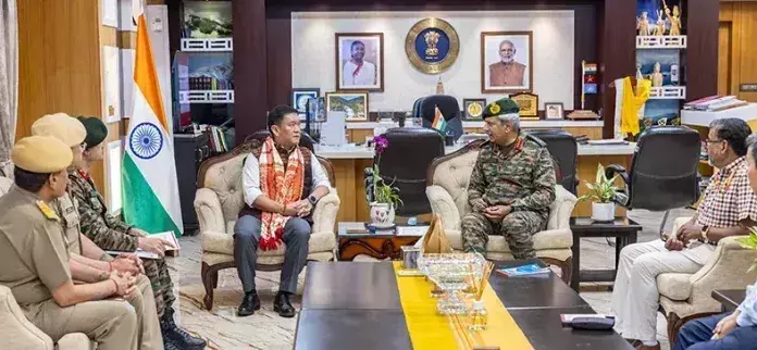 CM ने बीआरओ की बुनियादी ढांचा परियोजनाओं की समीक्षा की CM ने बीआरओ की बुनियादी ढांचा परियोजनाओं की समीक्षा की