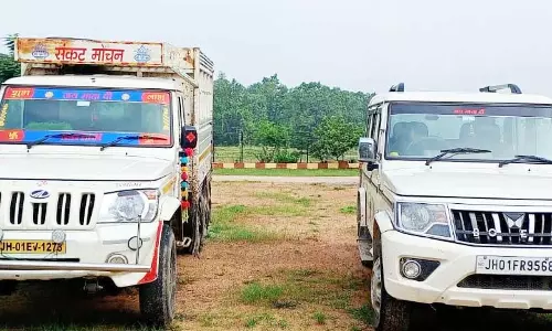 Chainpur: अवैध लकड़ी तस्करी मामले में पांच गिरफ्तार, गुमला जेल भेजा गया