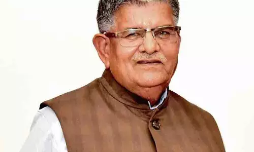 Punjab के राज्यपाल से मिलना चाहते हैं, मेल भेजें