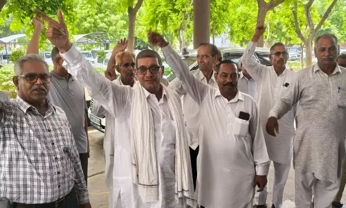 Haryana : हिसार डीजे झड़प मामले में एफआईआर वापस लेने की मांग की Haryana : हिसार डीजे झड़प मामले में एफआईआर वापस लेने की मांग की