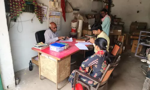 त्योहारी सीजन में खाद्य एवं औषधि प्रशासन की टीम ने चलाया जांच अभियान