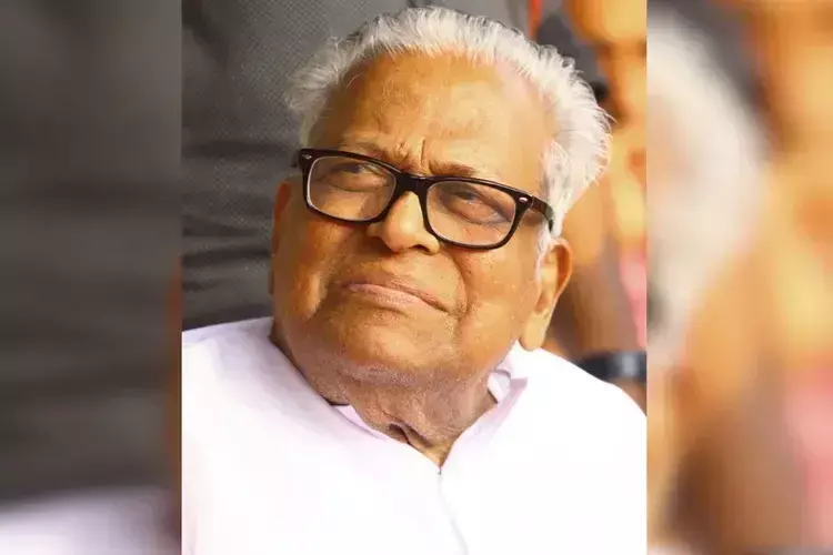 Kerala : कैसे कोलप्पन नाम के एक चोर ने एक बार वी.एस. अच्युतानंदन को मौत के कगार से बचाया था Kerala : कैसे कोलप्पन नाम के एक चोर ने एक बार वी.एस. अच्युतानंदन को मौत के कगार से बचाया था