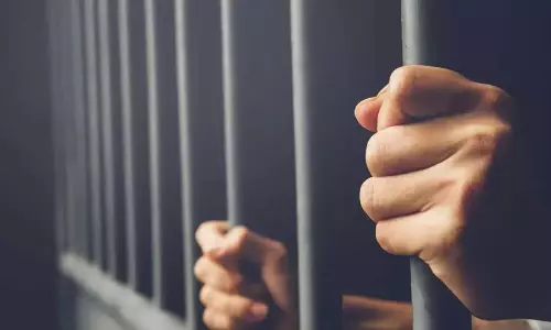 आवास परियोजना में अनियमितताएं; पूर्व वार्ड सदस्य को तीन साल सश्रम कारावास