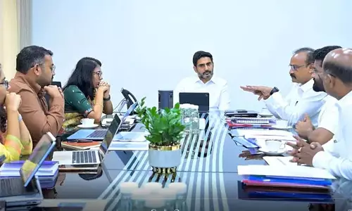 आईटी कंपनियां मंगलगिरी आने में रुचि दिखा रही है : Nara Lokesh आईटी कंपनियां मंगलगिरी आने में रुचि दिखा रही है : Nara Lokesh