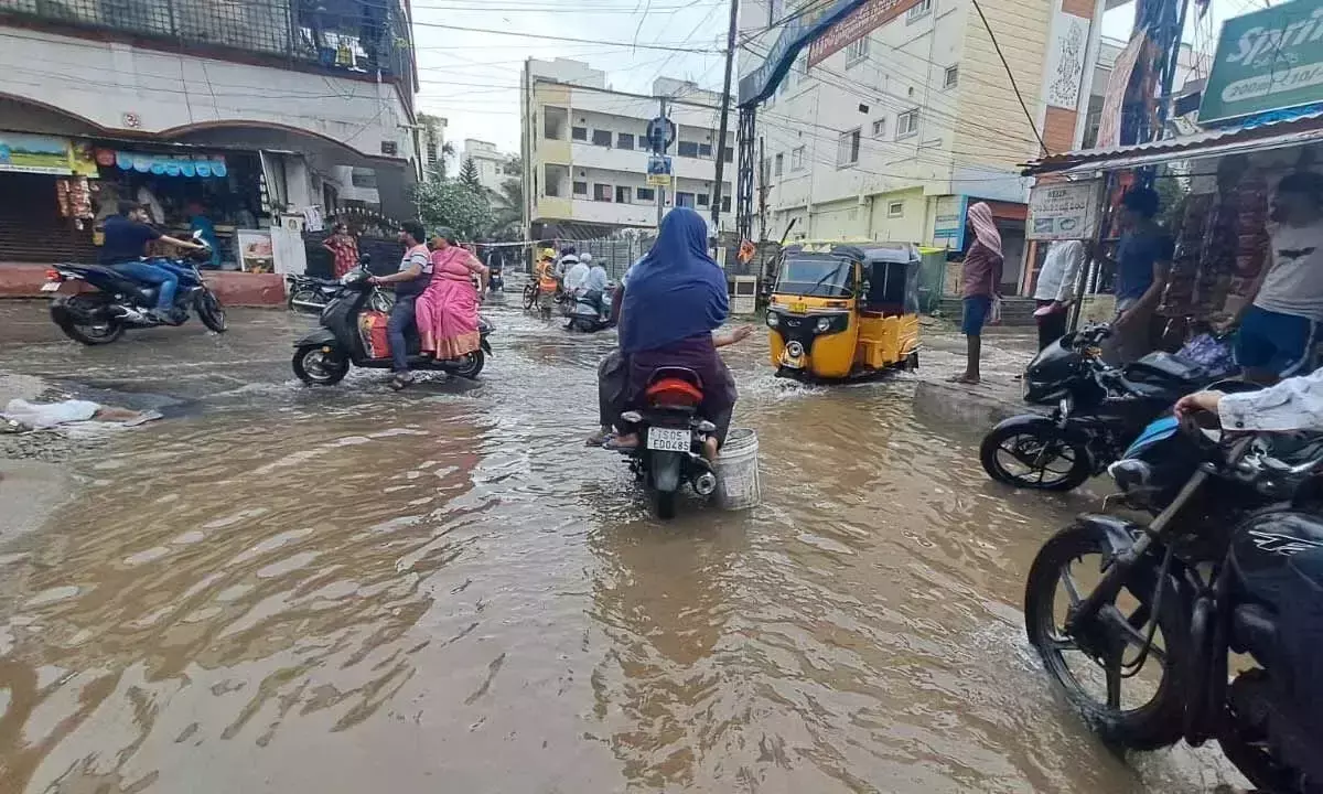 आंध्र प्रदेश और तेलंगाना में तीन दिनों तक भारी बारिश का अनुमान