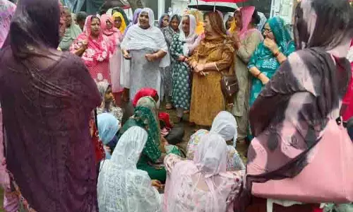 Ludhiana: आंगनवाड़ी कार्यकर्ताओं ने किया विरोध प्रदर्शन