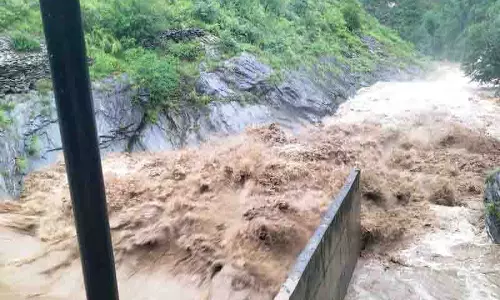 आपूर्ति स्रोतों में बढ़ती गंदगी के कारण Shimla में जल संकट आपूर्ति स्रोतों में बढ़ती गंदगी के कारण Shimla में जल संकट