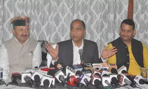हिमाचल प्रदेश वित्तीय संकट से जूझ रहा, धन के लिए प्रधानमंत्री से मिलेंगे: Jai Ram Thakur हिमाचल प्रदेश वित्तीय संकट से जूझ रहा, धन के लिए प्रधानमंत्री से मिलेंगे: Jai Ram Thakur