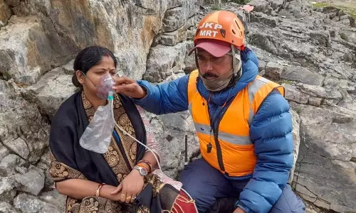 अमरनाथ यात्रा के लिए 3,700 तीर्थयात्रियों का नया जत्था Jammu से रवाना