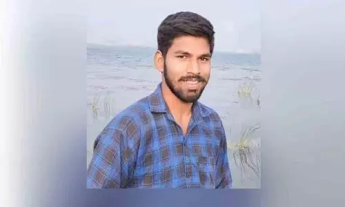 ऑनलाइन गेम से कर्ज में डूबे युवक ने की आत्महत्या ऑनलाइन गेम से कर्ज में डूबे युवक ने की आत्महत्या