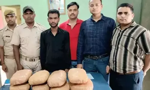 RPF ने बरामद किया 15 लाख का गांजा, 10 दिनों में की बड़ी कार्रवाई RPF ने बरामद किया 15 लाख का गांजा, 10 दिनों में की बड़ी कार्रवाई