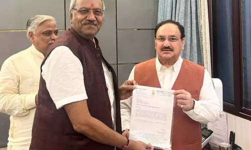 जे.पी. नड्डा से मिले सांसद बृजमोहन अग्रवाल, रायपुर में राष्ट्रीय रोग नियंत्रण केंद्र स्थापना की मांग जे.पी. नड्डा से मिले सांसद बृजमोहन अग्रवाल, रायपुर में राष्ट्रीय रोग नियंत्रण केंद्र स्थापना की मांग