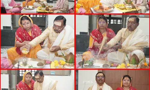 कृषिमंत्री राम विचार नेताम ने श्रावण मास में पार्थिव शिवलिंग का किया रुद्राभिषेक कृषिमंत्री राम विचार नेताम ने श्रावण मास में पार्थिव शिवलिंग का किया रुद्राभिषेक