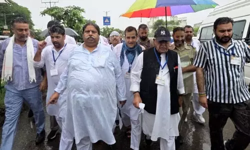 J&K कांग्रेस के 250 नेता ‘पारा घेराव’ में शामिल होने के लिए दिल्ली रवाना