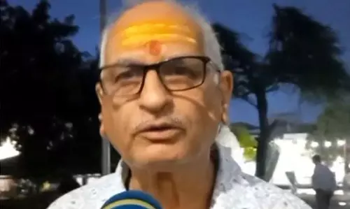 Jammu: पंच बख्तर मंदिर में भजन संध्या का आयोजन Jammu: पंच बख्तर मंदिर में भजन संध्या का आयोजन