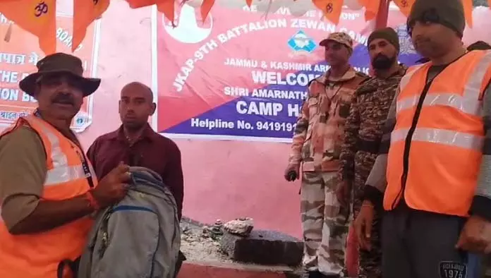 10,800 से अधिक श्रद्धालुओं ने किए दर्शन, 3500 Jammu से रवाना 10,800 से अधिक श्रद्धालुओं ने किए दर्शन, 3500 Jammu से रवाना