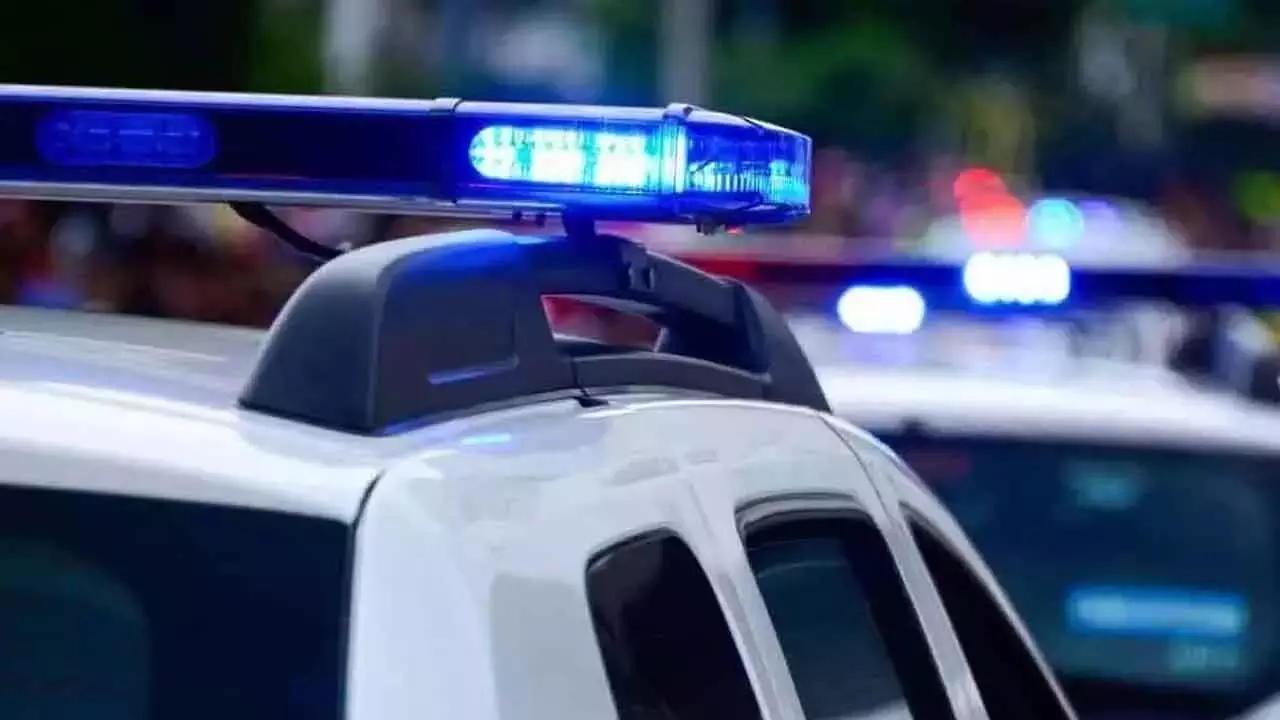 VIP मूवमेंट के दौरान सायरन के इस्तेमाल पर प्रतिबंध: DGP ने सख्त आदेश जारी किया VIP मूवमेंट के दौरान सायरन के इस्तेमाल पर प्रतिबंध: DGP ने सख्त आदेश जारी किया