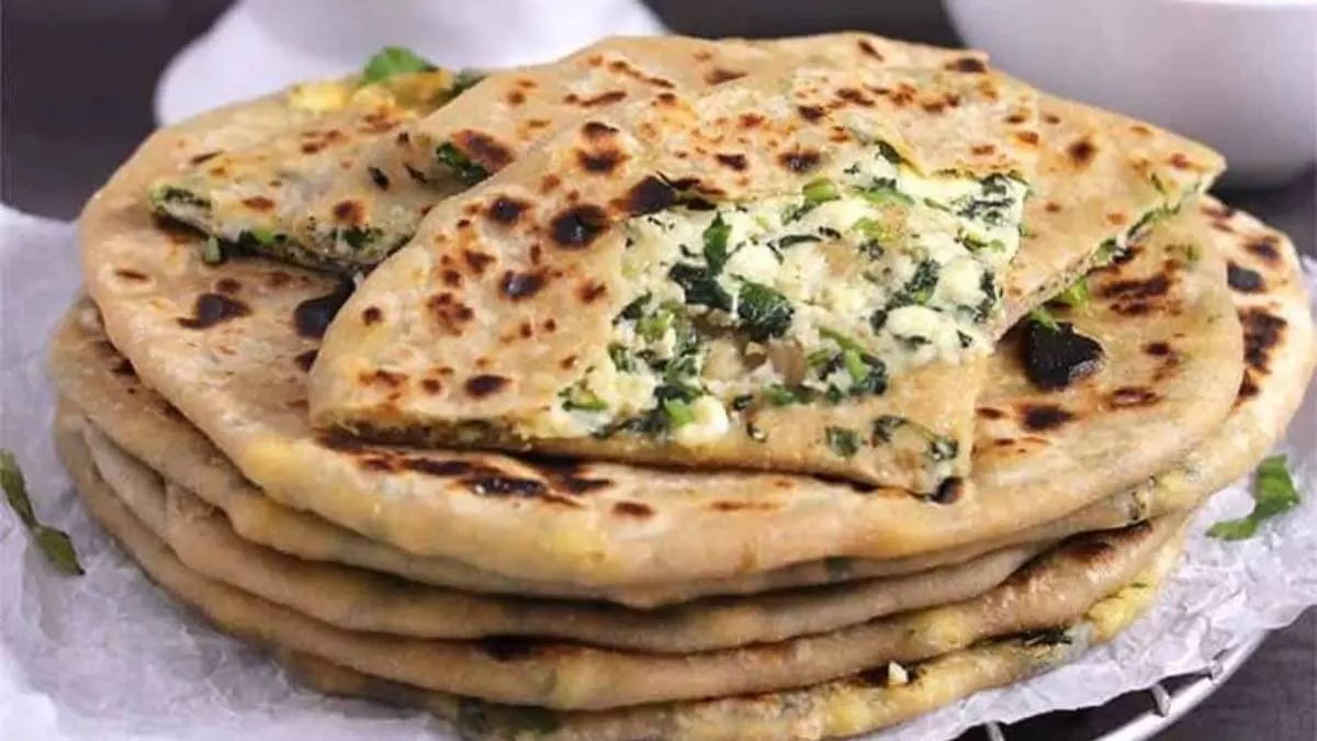 Paneer Paratha स्वाद और सेहत का बेहतरीन मेल Paneer Paratha स्वाद और सेहत का बेहतरीन मेल