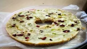 How To Make Ghewar: इस आसान विधि को अपनाएं और घर पर ही बनाएं बाजार जैसा कुरकुरा घेवर How To Make Ghewar: इस आसान विधि को अपनाएं और घर पर ही बनाएं बाजार जैसा कुरकुरा घेवर